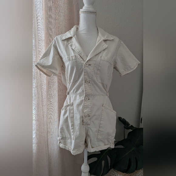 REVOLVE Pistola Parker Short Romper Ecru Small - Picture 2 of 13